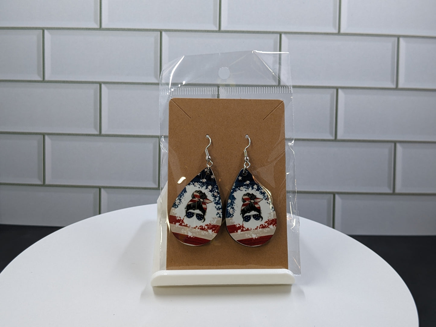 American mom Earrings